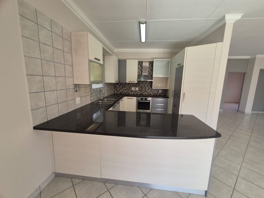 3 Bedroom Property for Sale in Hartenbos Heuwels Western Cape